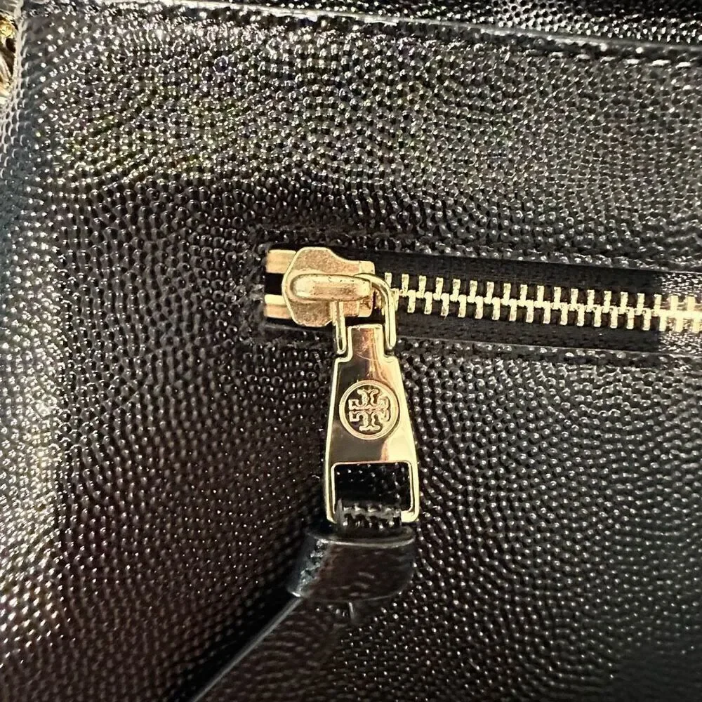 Tory Burch Magnetic Leather Chain Link Adjustable Black Crossbody Bag One Size